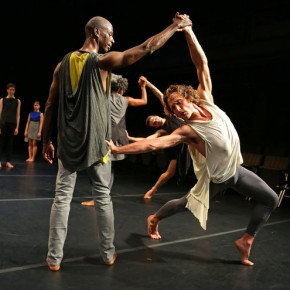 Feet Planted on a Choreographic Riddle Feet Planted on a Choreographic Riddle